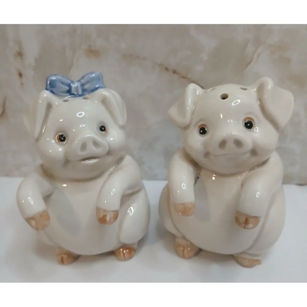 Vintage Fitz & Floyd Japan White Pigs Salt & Pepper Shaker Set